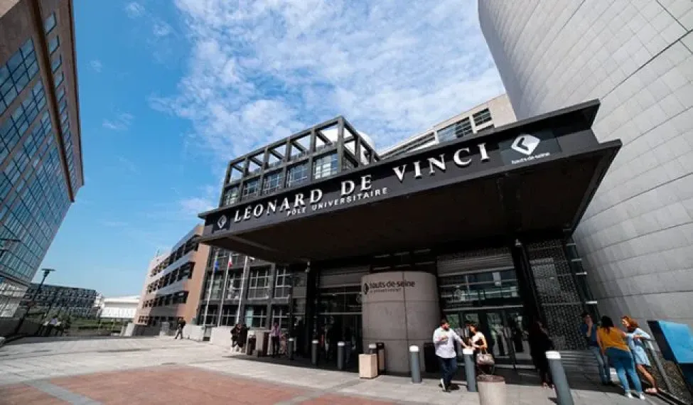 EMLV, France