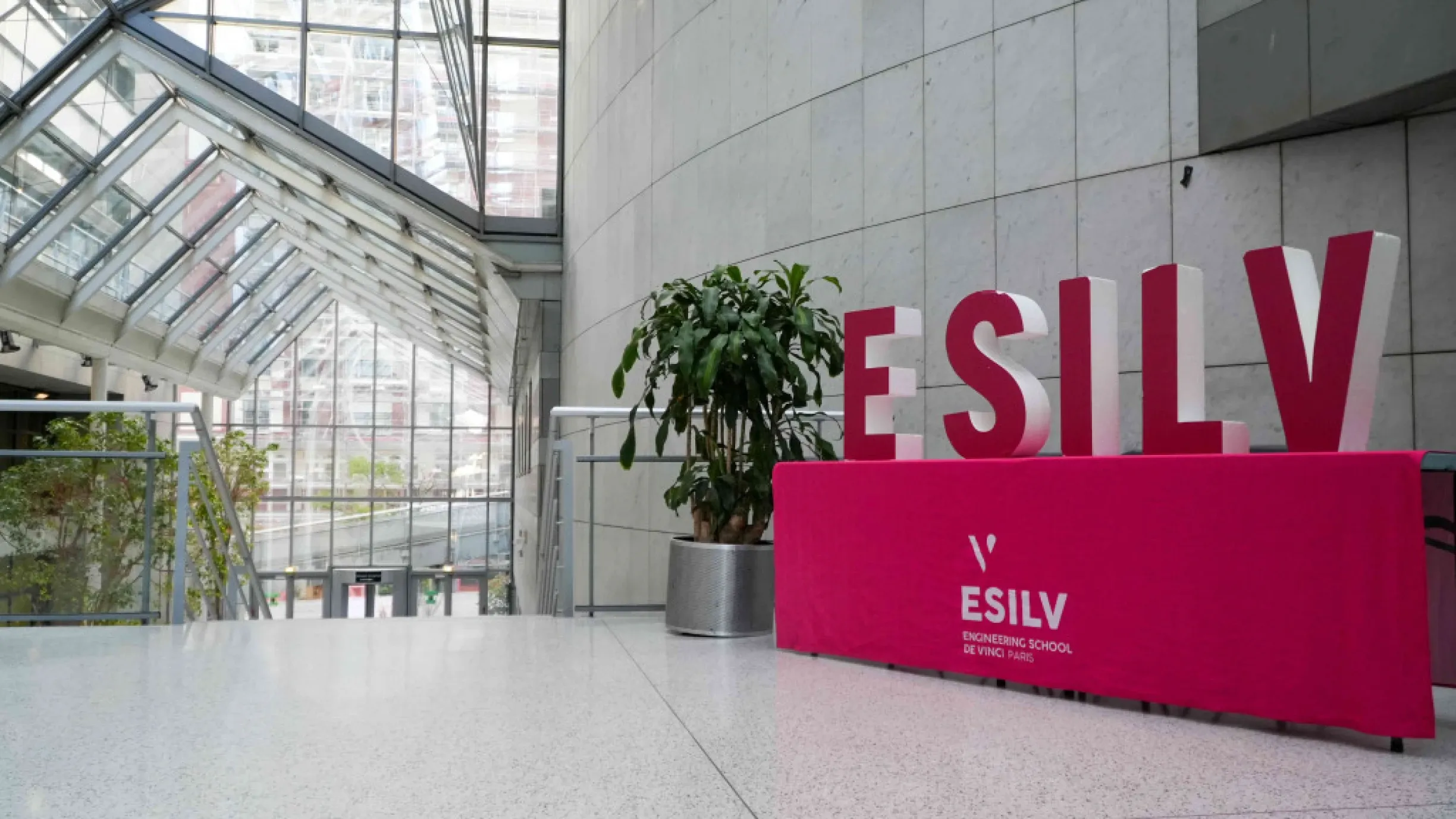 ESILV - Ecole Supérieure dIngénieurs Léonard de Vinci